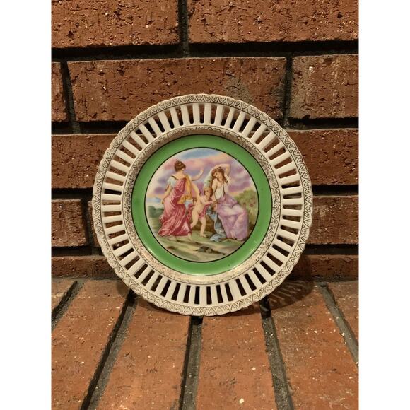 Vintage Norcrest Fine China Maidens Cherub Green With Gold Trim Decorative Plate - Picture 1 of 3